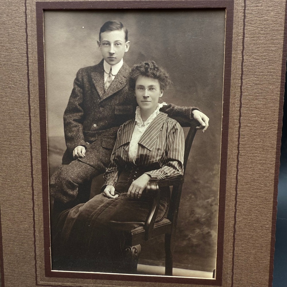 Antique Cabinet Card Photo Christmas 1915 Young Man‎ Woman Folder Mount Portrait